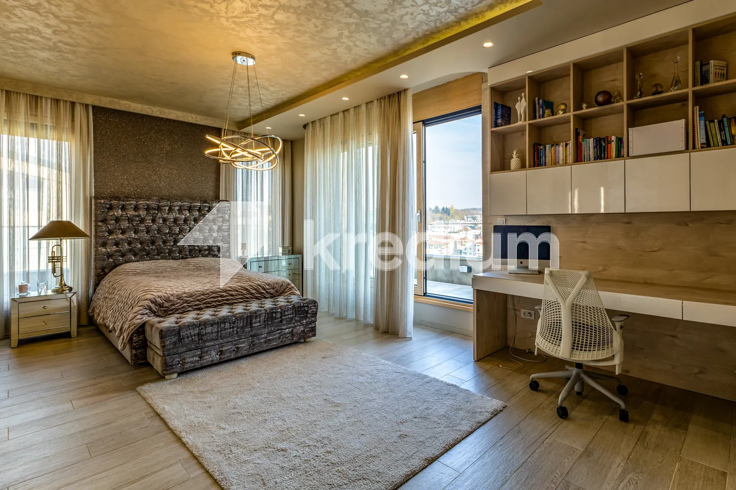 Lux Penthouse u blizini Belog Dvora