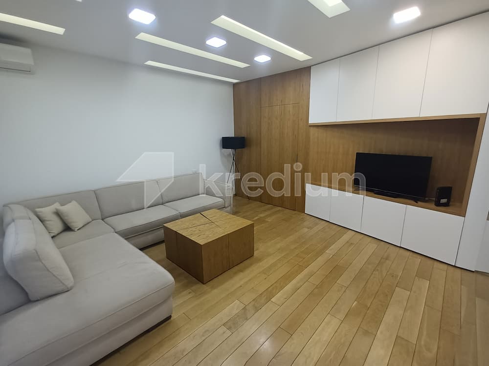 Beogradska - 01 - Slavija